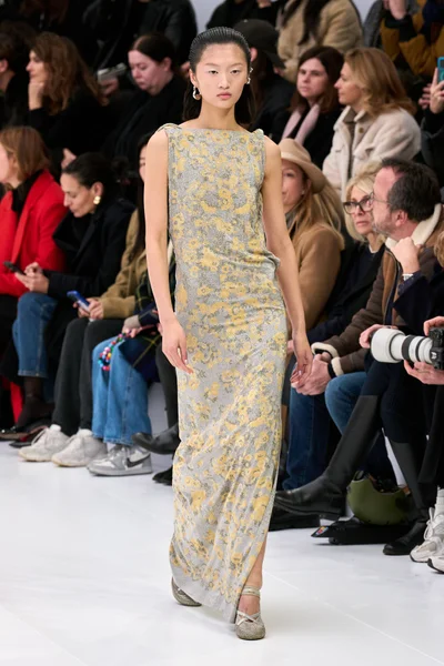 Look 34